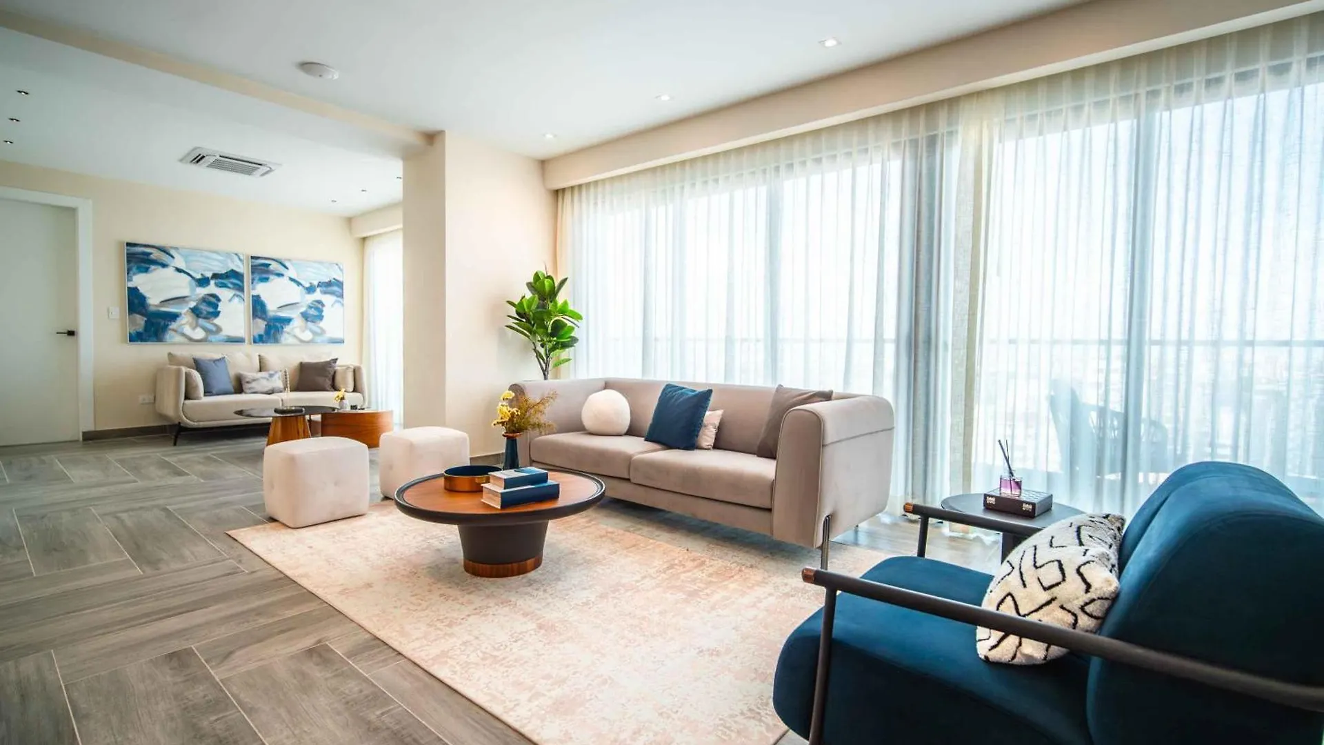 호텔 Aston Rubi City Suites 산토도밍고
